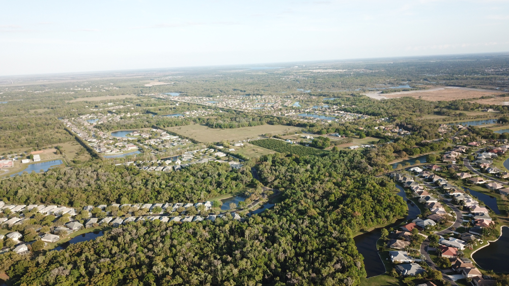 Aerial view of community in Florida