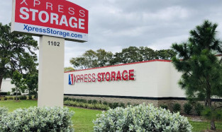 Xpress-Storage-SR70-Sign